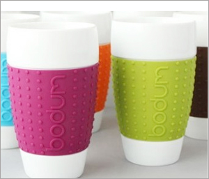 矽膠和pvc用（yòng）什麽膠能粘住（zhù）？